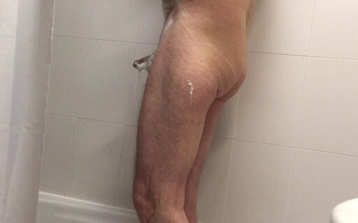 Tiny clit crossdresser in cold shower