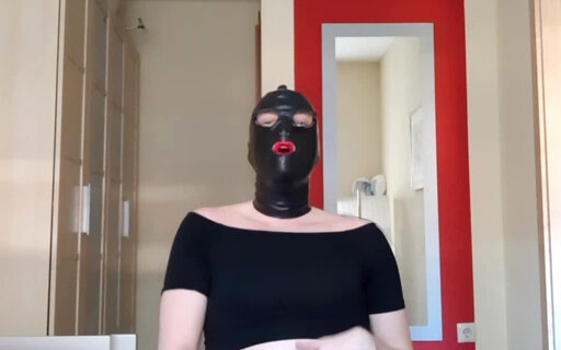 StacySexlips cums with new latex mask