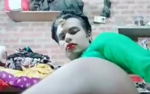 Indiancrossdresser alisha cum swallow
